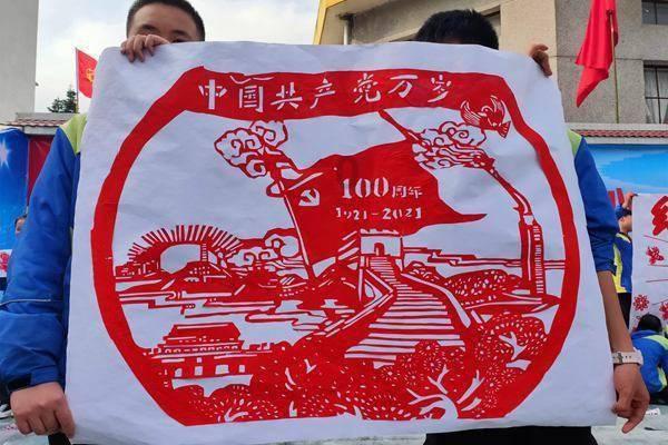 智己汽车刘涛:智己LS6通勤模式先行版将于第一季度公测
